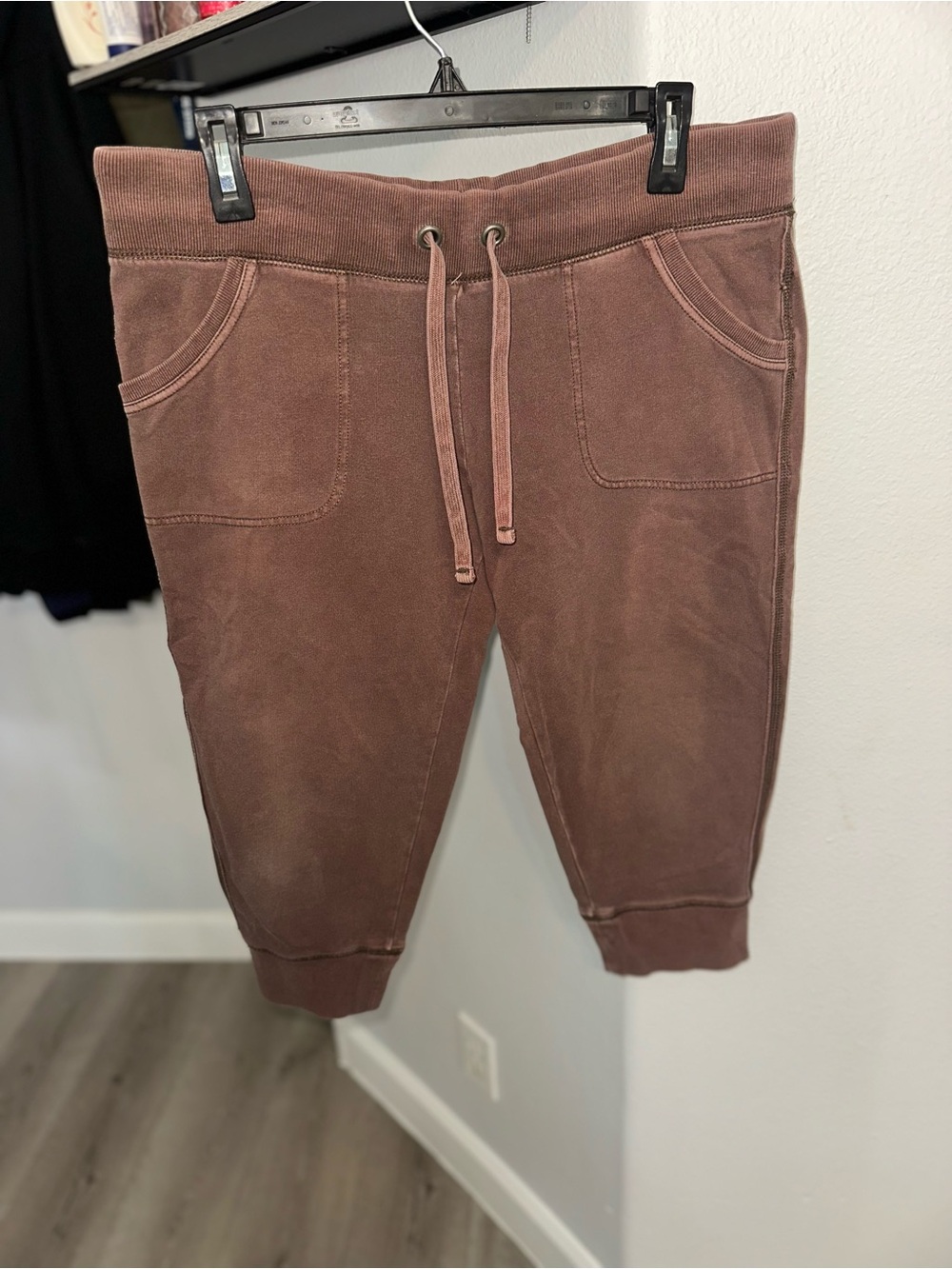 GAP Y2K Mauve Brown Drawstring Capris